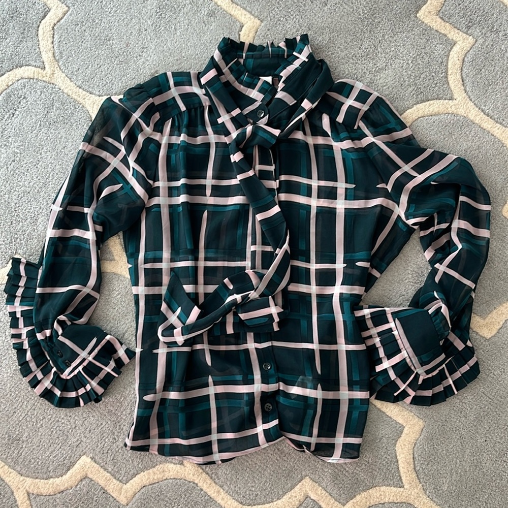 Cabi blouse with ruffle sleeve